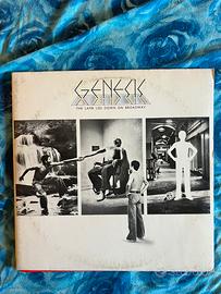 LP Genesis - the Lamb Lies Down on Broadway
