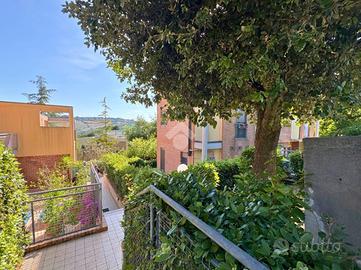 3 LOCALI A ANCONA