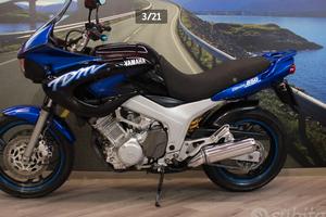 moto Yamaha TDM 850