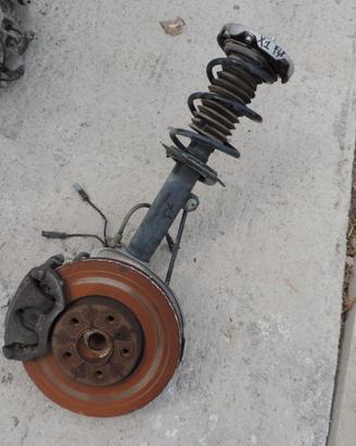 MONTANTE FUSELLO SX AMMORTIZZATORE BMW X1 F48 XDRI