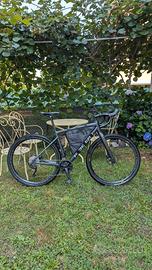 Bici Gravel Focus Atlas 2022