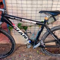 Bici MTB Giant da 26 taglia M