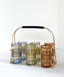 Cocktail bar-ware set di Bicchieri con caddy oro