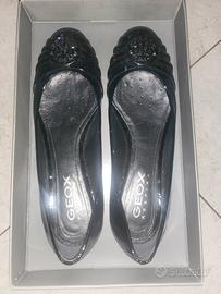 Ballerina lucida nera