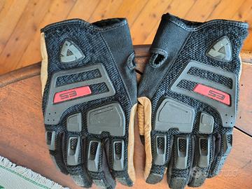Guanti da moto Revit