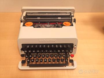Olivetti Valentine macchina da scrivere