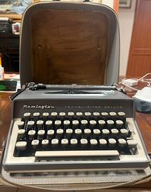 Macchina da scrivere portatile Remington