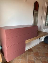 Mobile moderno sospeso con piano in legno