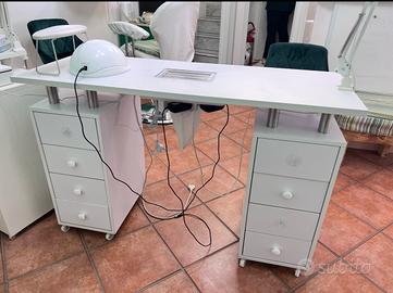 Tavolo ricostruzione unghie