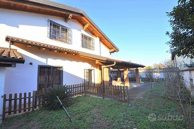Villa o villino Inveruno [Cod. rif 3228996VRG]