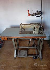 Macchina da cucire industriale pfaff.