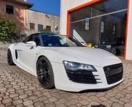 Audi r8 v10 manuale