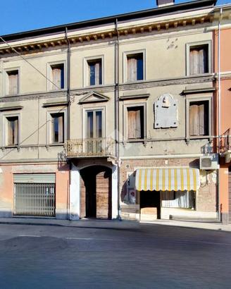 CASA SEMINDIPENDENTE A LUZZARA