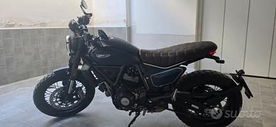 Ducati scrambler Night Shift