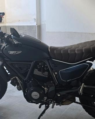 Ducati scrambler Night Shift