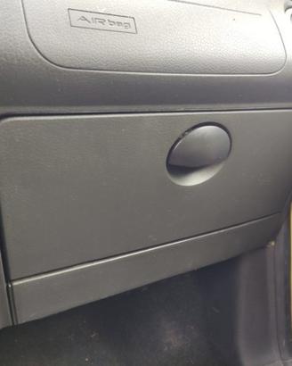 Cassetto portaoggetti FIAT PANDA del 2007
