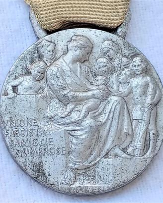 Medaglia fascista D’ONORE MADRI FAMIGLIE NUMEROSE