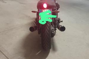 Moto Guzzi V7 Stone