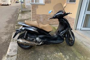 Piaggio beverly 500