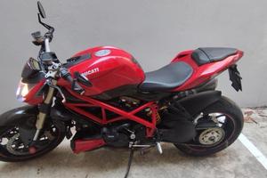 Ducati 848 street fighter