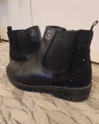 Scarpe tipo scarponcini neri