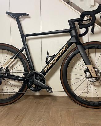 Bici da corsa Megamo pulse