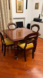 Tavolo da pranzo stile Vittoriano con 4 sedie