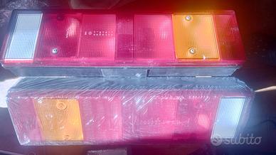 Fanali posteriori per camion