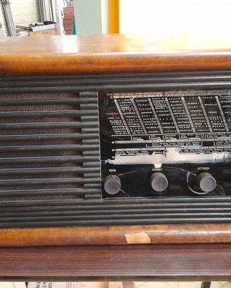 RADIO A VALVOLE Antica