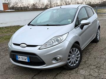Ford Fiesta 1.4 5 porte GPL Titanium