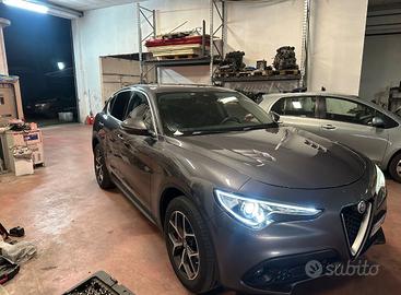 Stelvio 2.2 Q4 210 cv