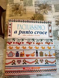 Raccoglitori con schemi punto croce