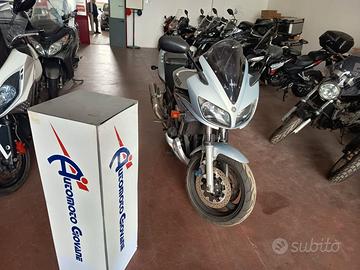 Yamaha FZ6 Fazer 600