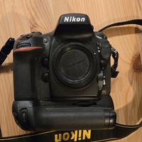 NIKON D800 + MB-D12