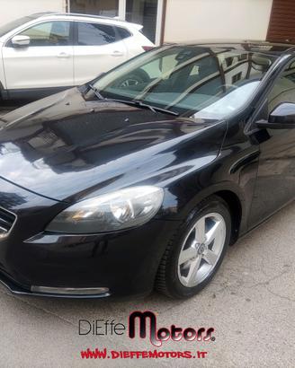 Volvo V40 D2 1.6 Powershift Business Edition