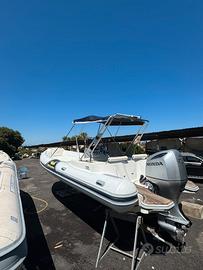 Gommone motonautica vesuviana 780 confort