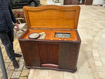 Mobile radio giradischi Siemens Milano