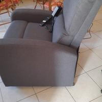 poltrona relax, reclinabile, alzapersona