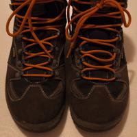 Scarpa Alta da Trekking Aku Air 8000 