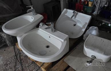 Set bagno completo (lavabo, wc, e bidet)