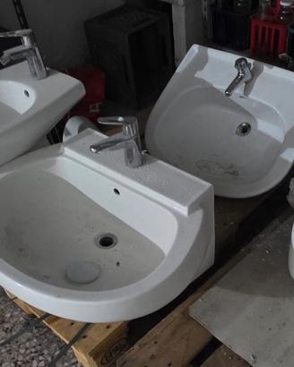 Set bagno completo (lavabo, wc, e bidet)