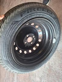 Pneumatico Pirelli