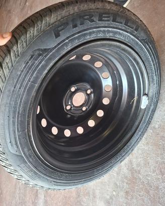 Pneumatico Pirelli