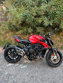 MV Agusta Dragster 800 Rosso