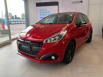 Peugeot 208 PureTech 82 5 porte Black Line