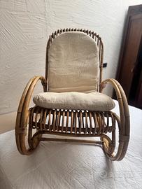Poltrona a dondolo in bambù/vimini vintag
