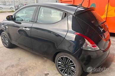 Lancia Y ypsilon