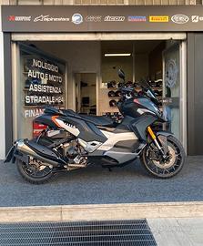 NOLEGGIO GIORNALIERO E WEEKEND Peugeot XP 400