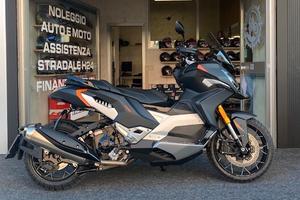 NOLEGGIO GIORNALIERO E WEEKEND Peugeot XP 400