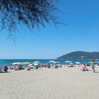 Affitti brevi ampio appartamento vicino al mare